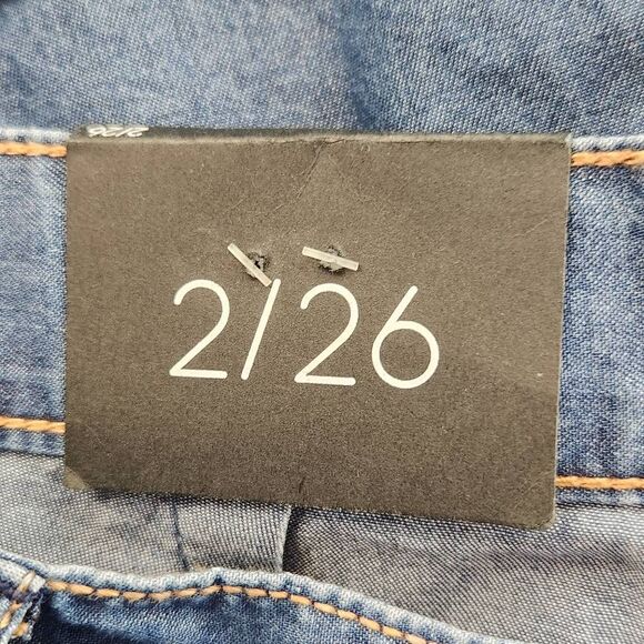 Kensie Chambray Shorts with Tie at Waist NWT Size 2 Lightweight Jean Shorts - Picture 6 of 10